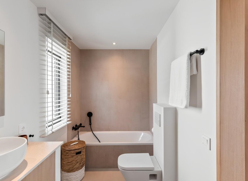 Herverkoop - Villa - Estepoa - New Golden Mile