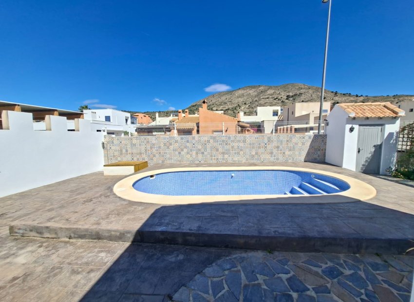 Herverkoop - Villa - Fortuna - Urbanizacion Las Kalendas