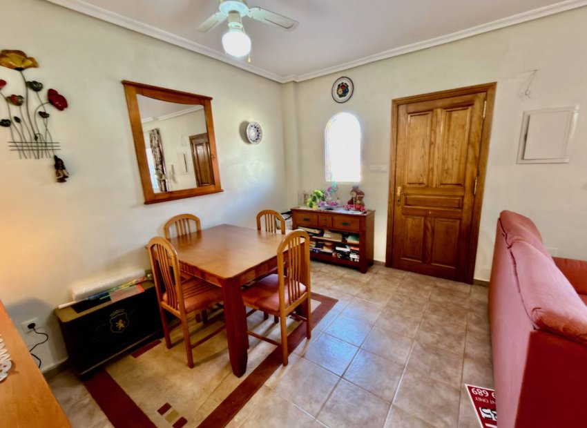 Herverkoop - Villa - Guardamar del Segura - El Raso