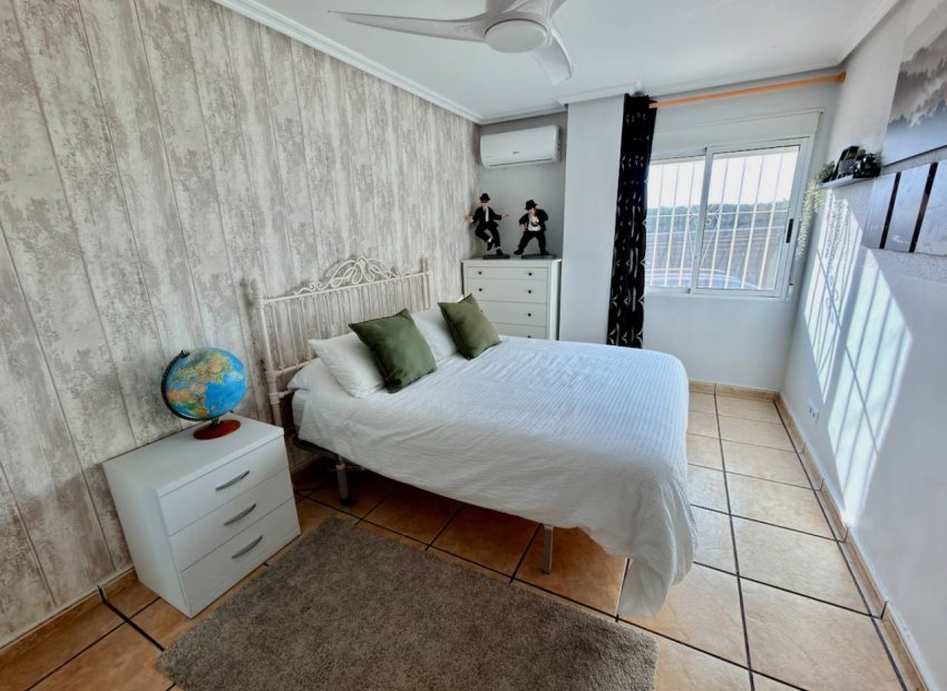 Herverkoop - Villa - Hondón de los Fráiles