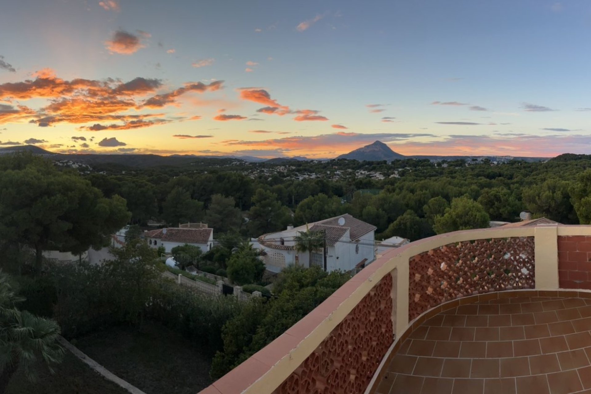 Herverkoop - Villa - Jávea - Montgó