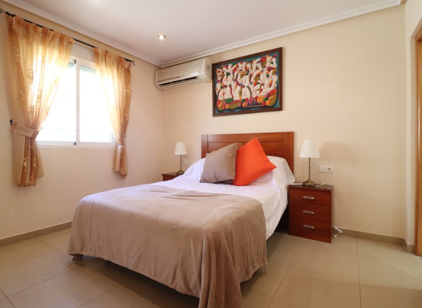 Herverkoop - Villa - La Marina - La Escuera