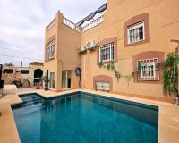 Herverkoop - Villa - La Marina - La Marina Urb