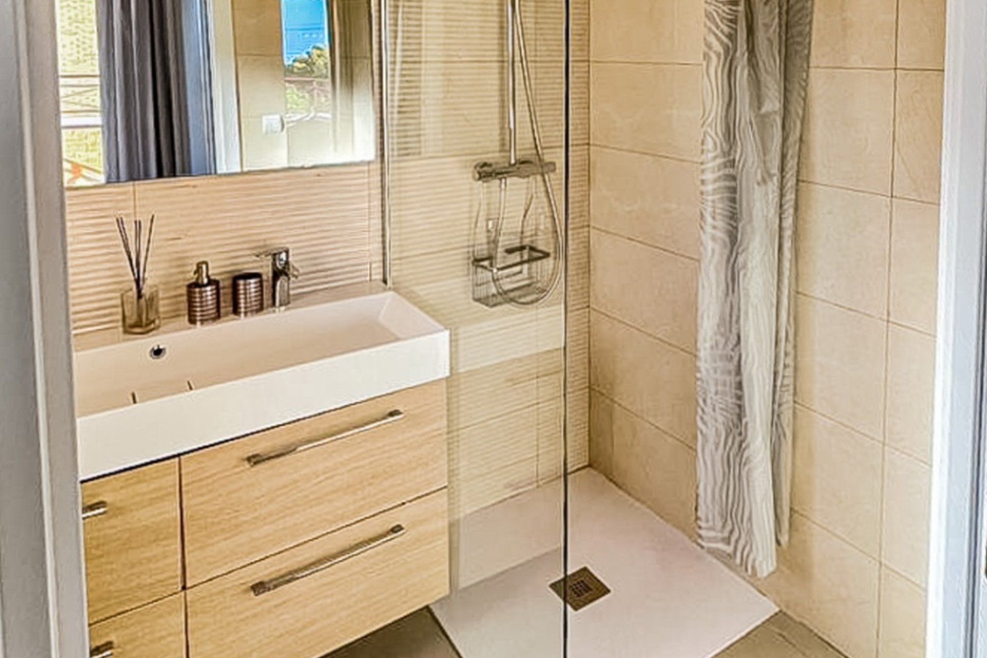 Herverkoop - Villa - La Nucía - Montebello