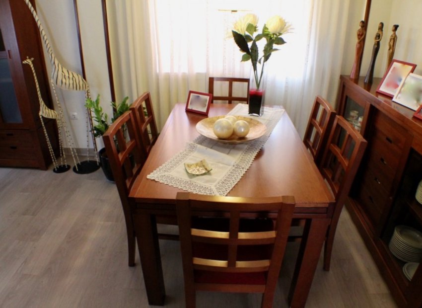 Herverkoop - Villa - La Nucía - Urbanisations