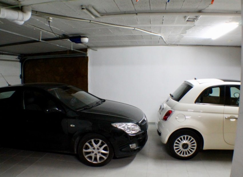 Herverkoop - Villa - La Nucía - Urbanizaciones