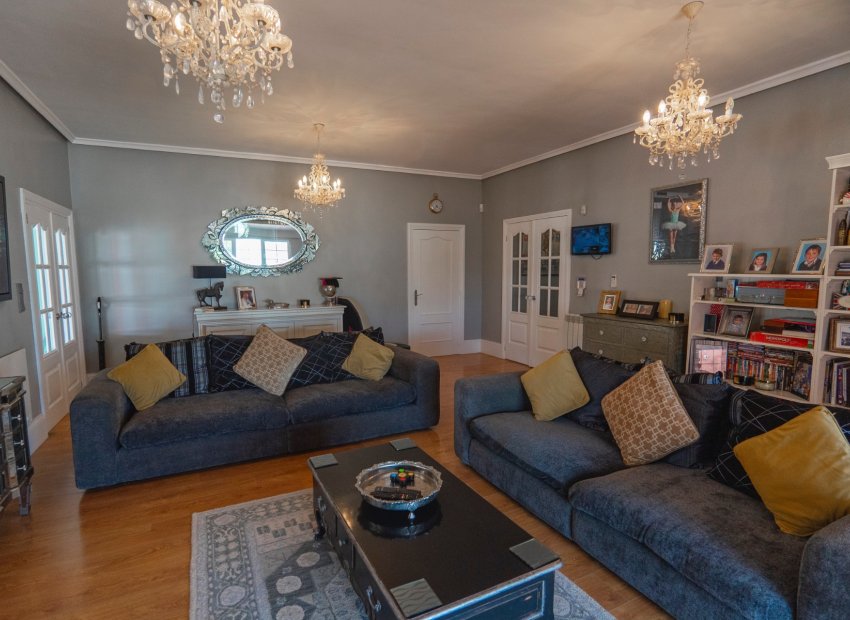 Herverkoop - Villa - Las Heredades - Heredades