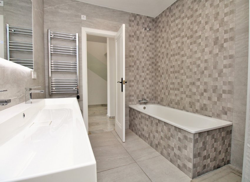 Herverkoop - Villa - Las Ramblas