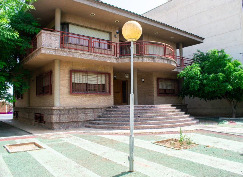 Herverkoop - Villa - Llano de brujas