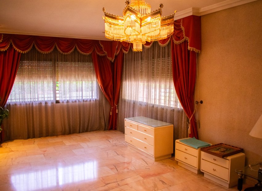 Herverkoop - Villa - Llano de brujas