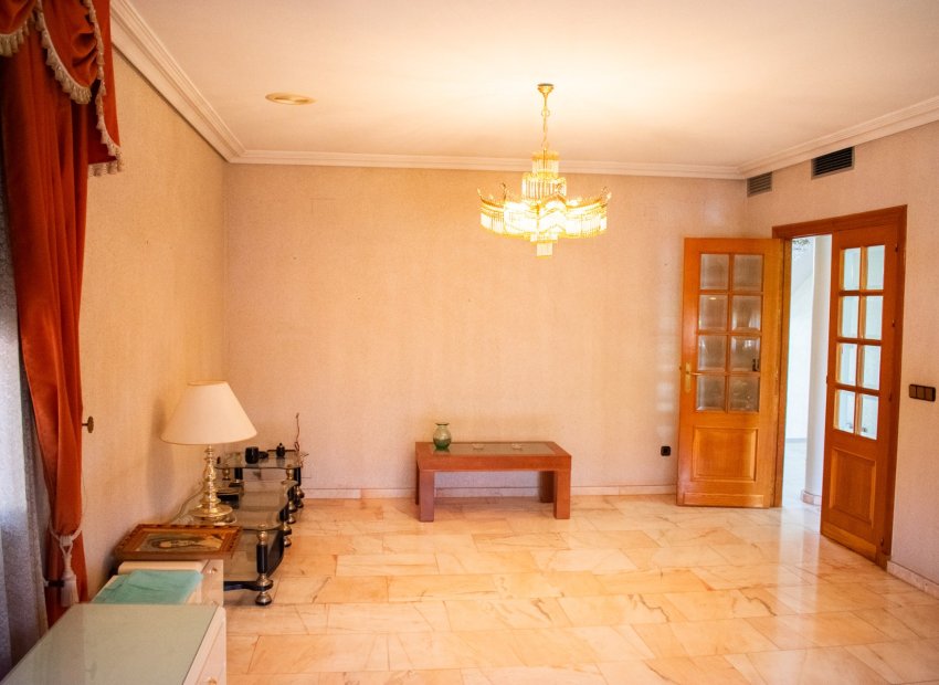 Herverkoop - Villa - Llano de brujas