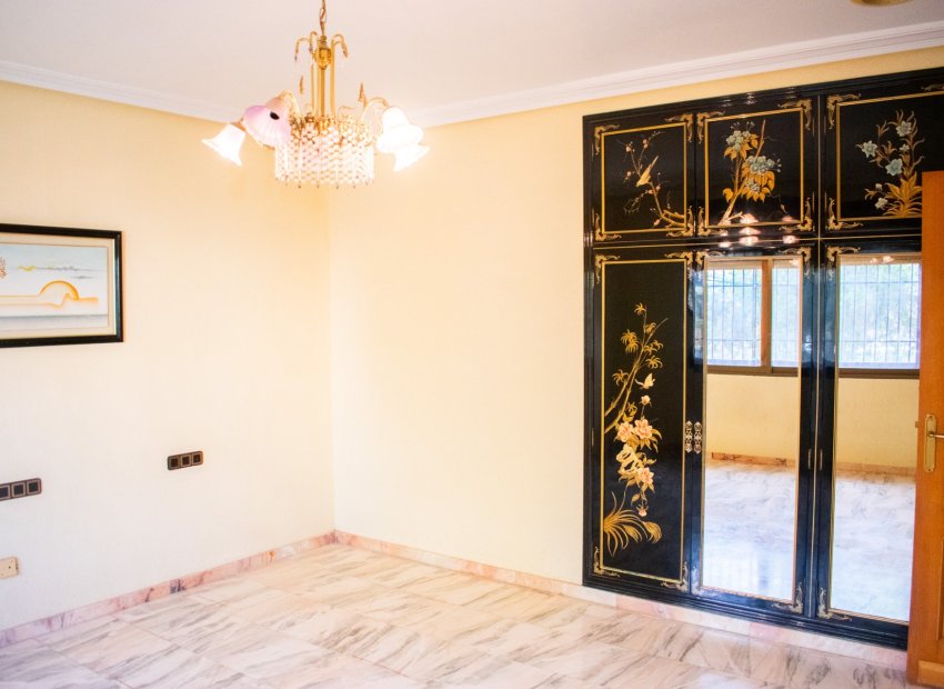 Herverkoop - Villa - Llano de brujas