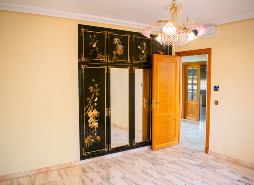 Herverkoop - Villa - Llano de brujas