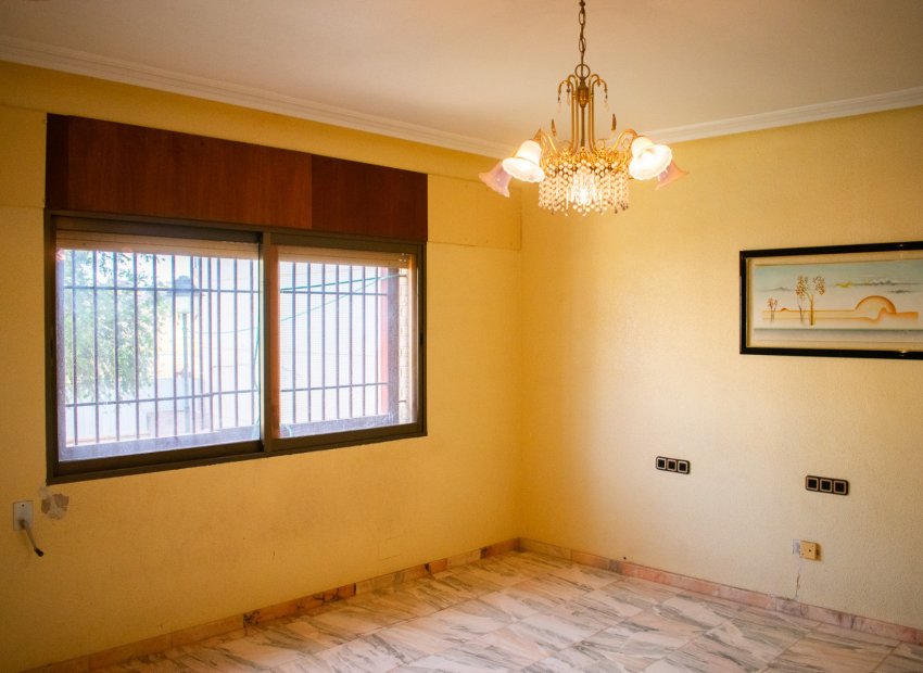 Herverkoop - Villa - Llano de brujas