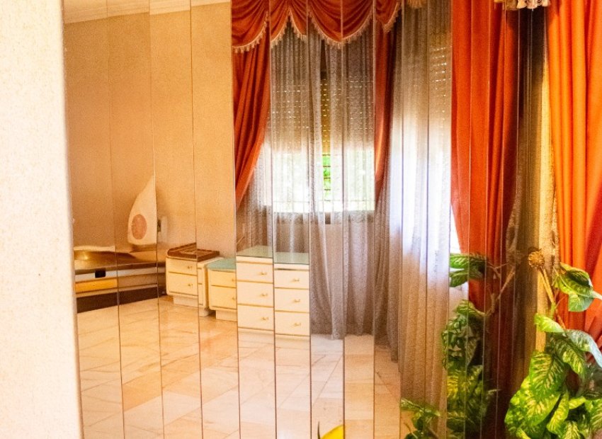 Herverkoop - Villa - Llano de brujas