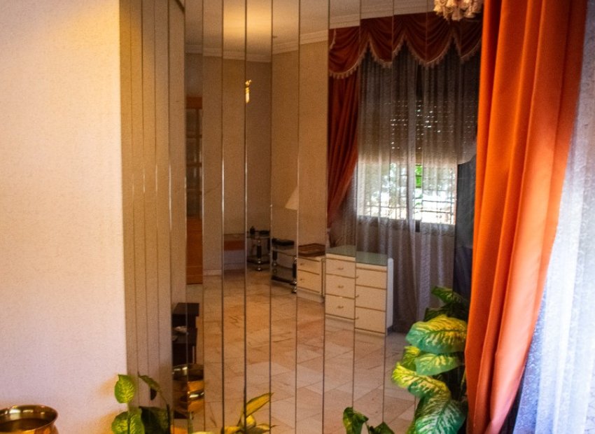 Herverkoop - Villa - Llano de brujas