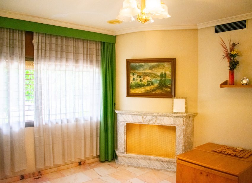 Herverkoop - Villa - Llano de brujas