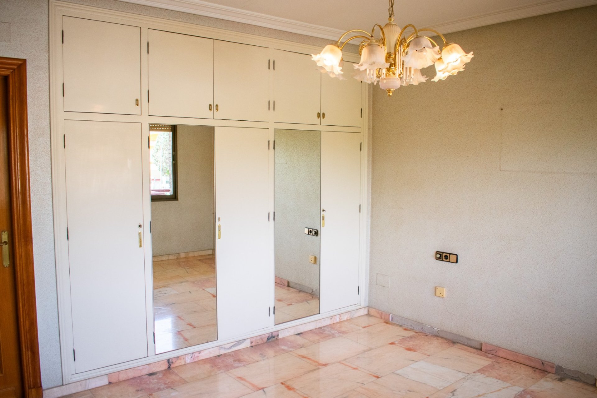 Herverkoop - Villa - Llano de brujas