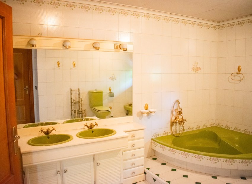 Herverkoop - Villa - Llano de brujas