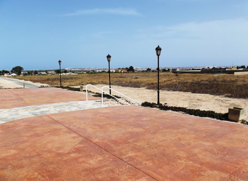 Herverkoop - Villa - Los Montesinos - La Herrada