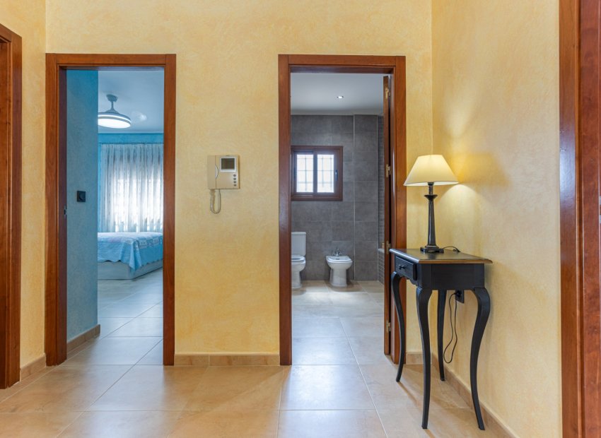 Herverkoop - Villa - Los Montesinos - La Herrada