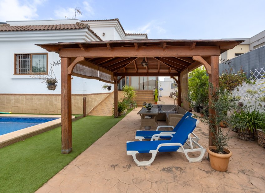 Herverkoop - Villa - Los Montesinos - La Herrada