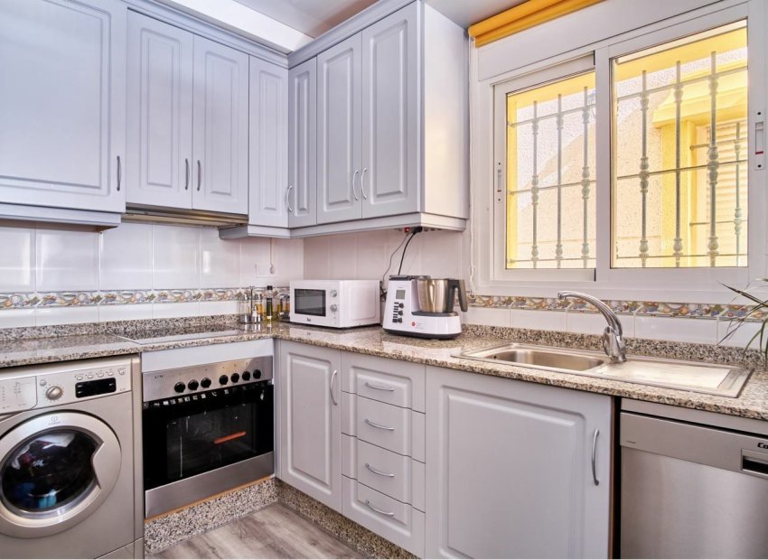 Herverkoop - Villa - Los Montesinos - La Herrada