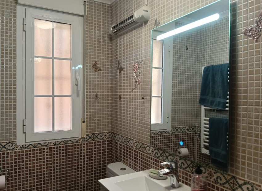 Herverkoop - Villa - Los Montesinos - La Herrada