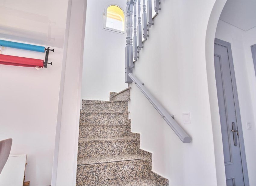 Herverkoop - Villa - Los Montesinos - La Herrada