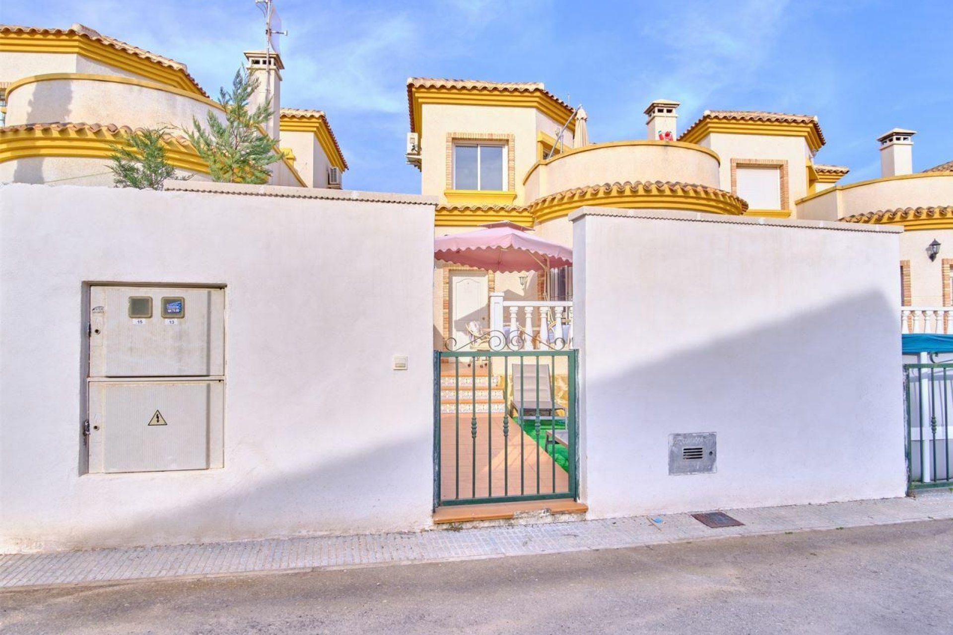 Herverkoop - Villa - Los Montesinos - La Herrada
