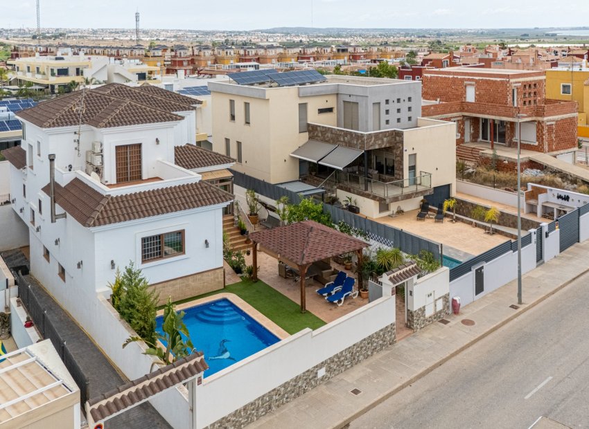 Herverkoop - Villa - Los Montesinos - La Herrada