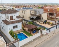 Herverkoop - Villa - Los Montesinos - La Herrada