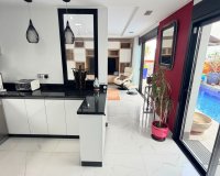 Herverkoop - Villa - Los Montesinos - La Herrada