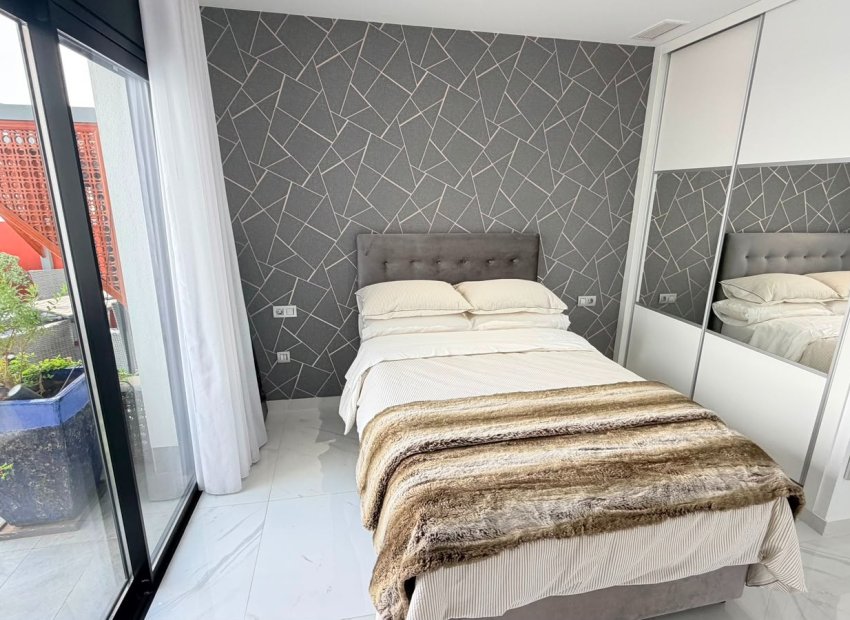 Herverkoop - Villa - Los Montesinos - La Herrada