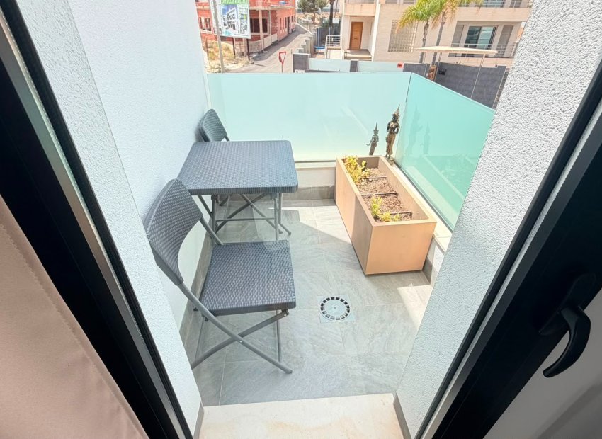 Herverkoop - Villa - Los Montesinos - La Herrada