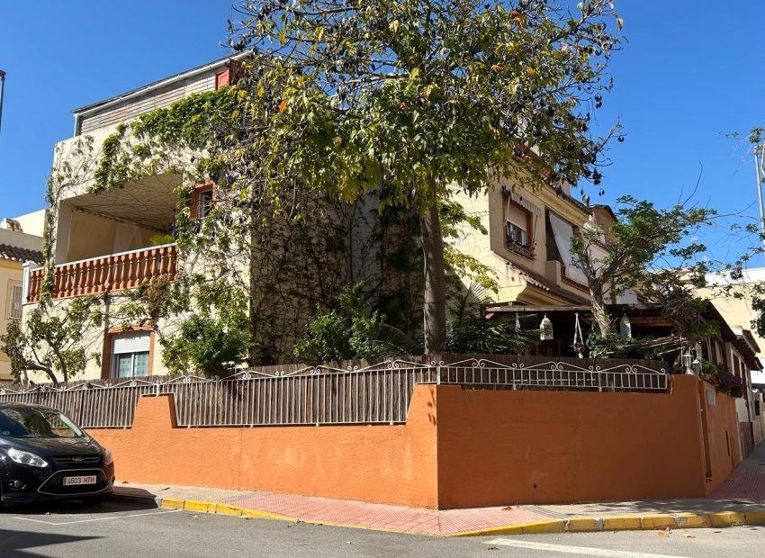 Herverkoop - Villa - Los Montesinos