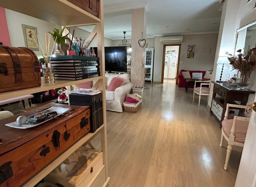 Herverkoop - Villa - Los Montesinos