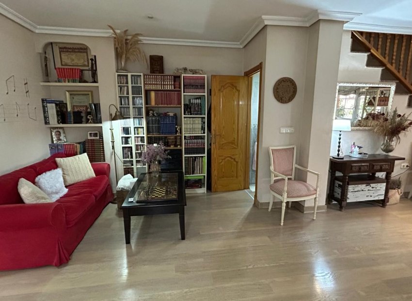 Herverkoop - Villa - Los Montesinos