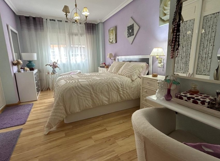 Herverkoop - Villa - Los Montesinos