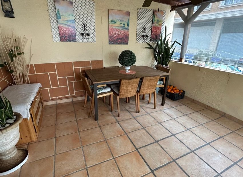 Herverkoop - Villa - Los Montesinos