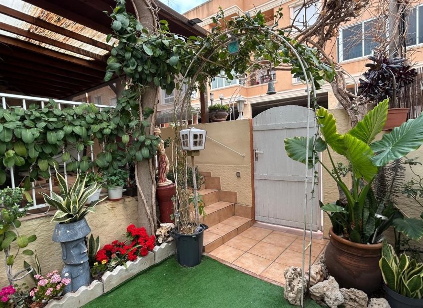 Herverkoop - Villa - Los Montesinos