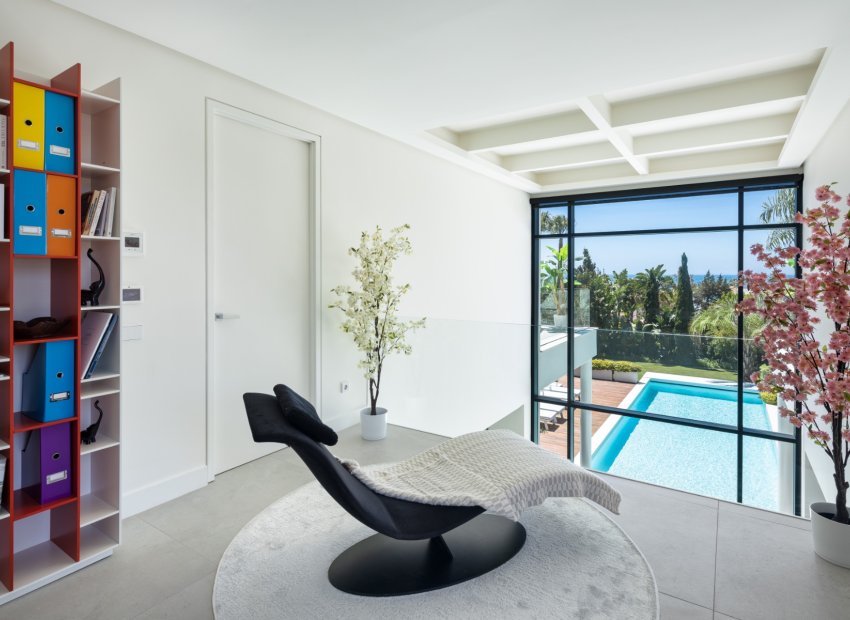 Herverkoop - Villa - Marbella - East Marbella