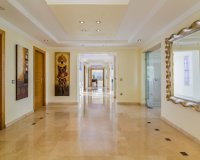 Herverkoop - Villa - Marbella - Elviria