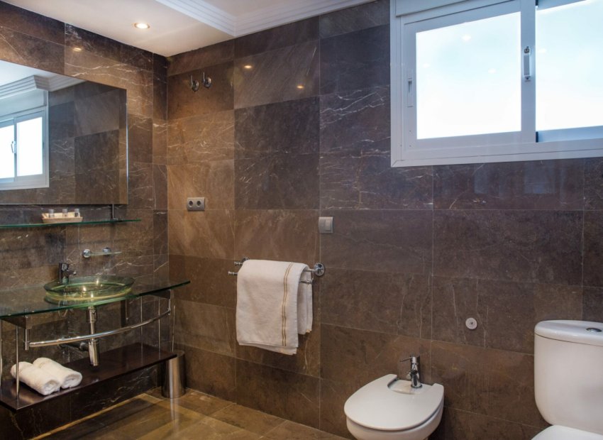 Herverkoop - Villa - Marbella - Elviria