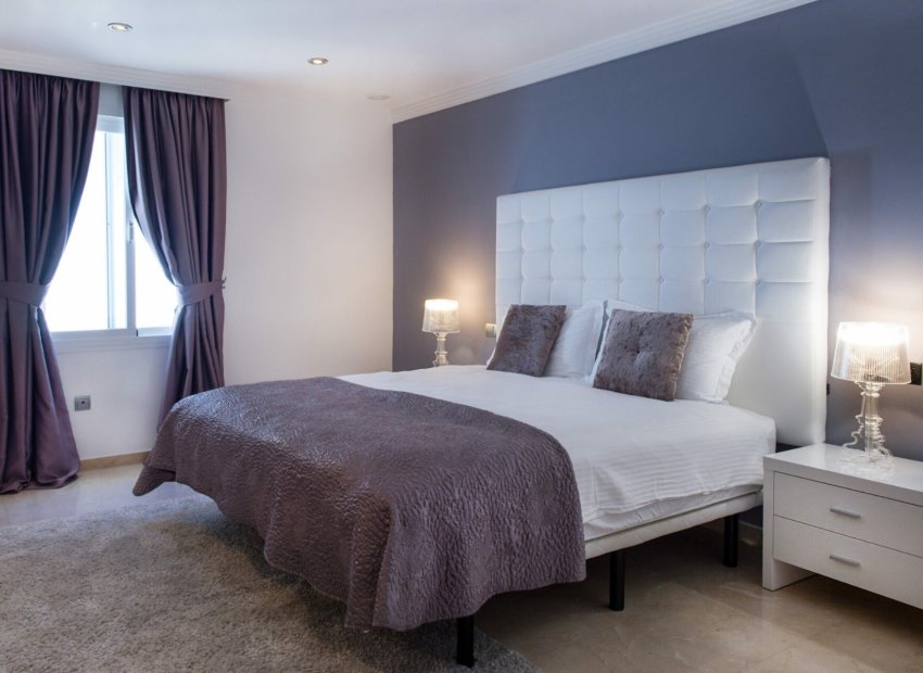 Herverkoop - Villa - Marbella - Elviria