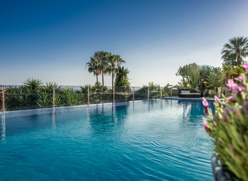 Herverkoop - Villa - Marbella - Elviria