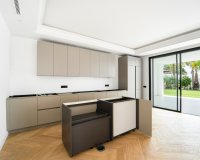 Herverkoop - Villa - Marbella - Golden Mile