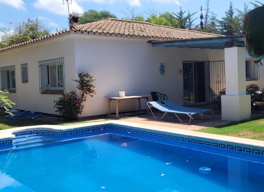 Herverkoop - Villa - Marbella - Las Chapas