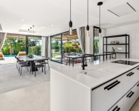 Herverkoop - Villa - Marbella - Nueva Andalucía