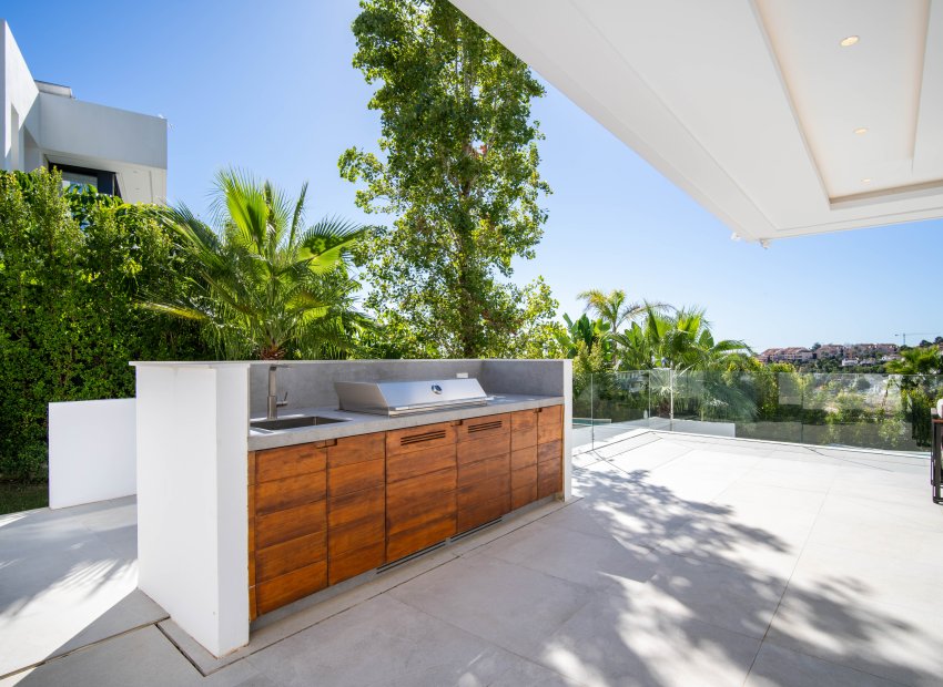 Herverkoop - Villa - Marbella - Nueva Andalucía